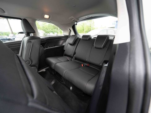 Certified 2025 Honda Odyssey Touring image 25
