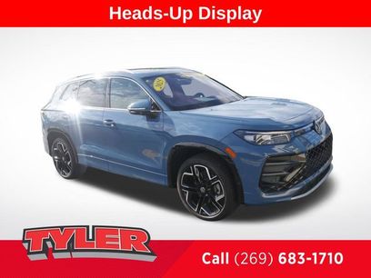 Used 2025 Volkswagen Tiguan SEL R-Line