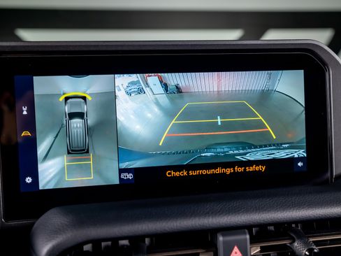 Used 2025 Toyota Land Cruiser w/ Premium Package image 11