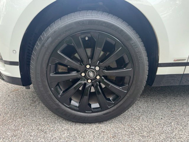 Used 2018 Land Rover Range Rover Velar R-Dynamic SE AWD/4WD image 2