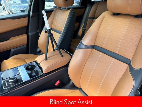 Used 2019 Land Rover Range Rover Velar R-Dynamic SE image 21