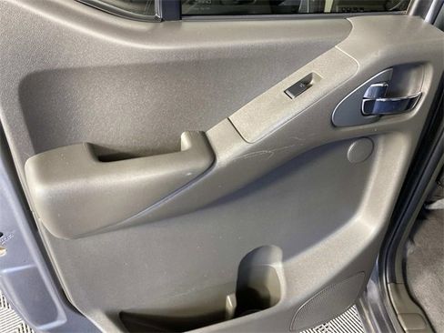 Used 2021 Nissan Frontier PRO-4X w/ Pro-4x Utility Package image 30