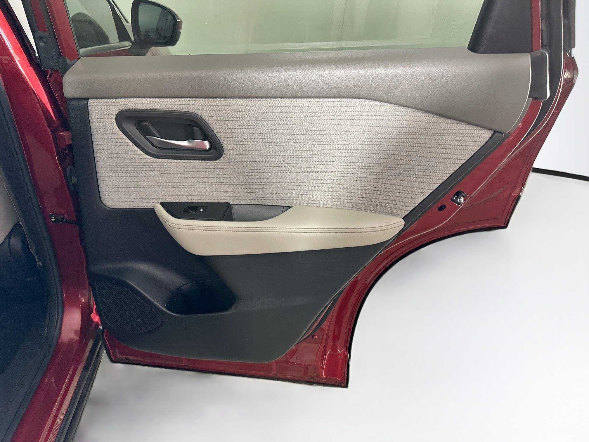 Used 2021 Nissan Rogue SV FWD image 29