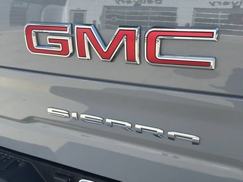 Certified 2024 GMC Sierra 1500 AT4 w/ Technology Package AWD/4WD image 32