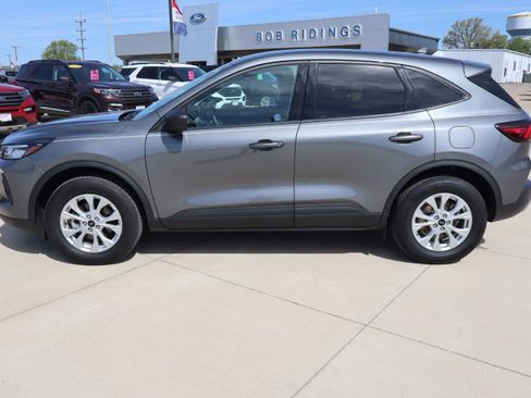 Used 2025 Ford Escape Active w/ Tech Pack #1 AWD/4WD image 8