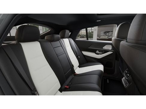 New 2026 Mercedes-Benz GLE 450 4MATIC Coupe image 5