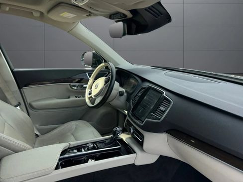 Used 2019 Volvo XC90 T6 Momentum w/ Advanced Package AWD/4WD image 22