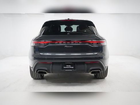 Used 2025 Porsche Macan image 11