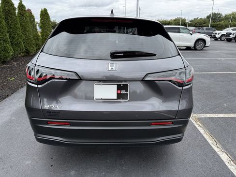 Used 2024 Honda HR-V LX image 3