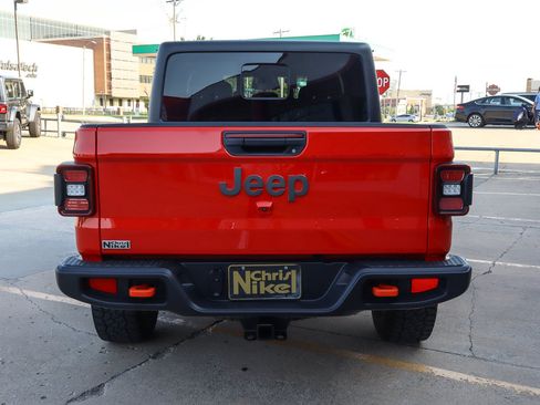 Used 2026 Jeep Gladiator Mojave AWD/4WD image 6