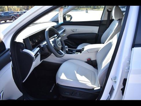 Certified 2025 Hyundai Tucson SEL image 13