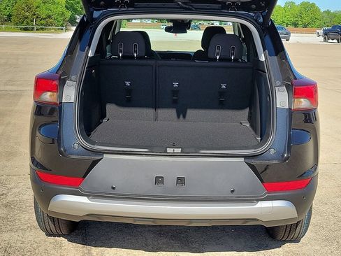 New 2026 Chevrolet TrailBlazer LT w/ Convenience Package FWD image 8