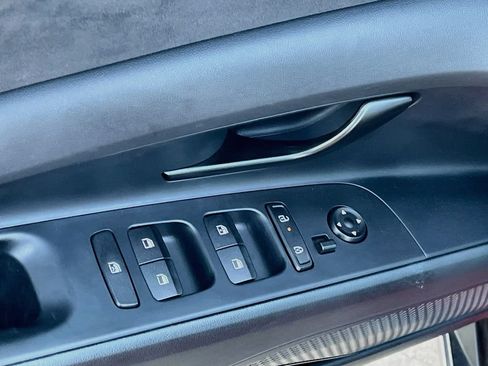 Used 2024 Hyundai Elantra N FWD image 18