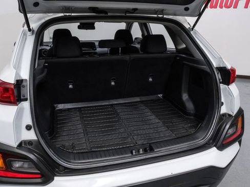 Used 2021 Hyundai Kona SE FWD image 59