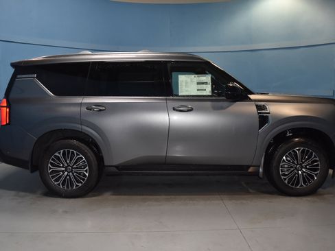 New 2026 Nissan Armada SL w/ Captain's Chari Seat Package image 19