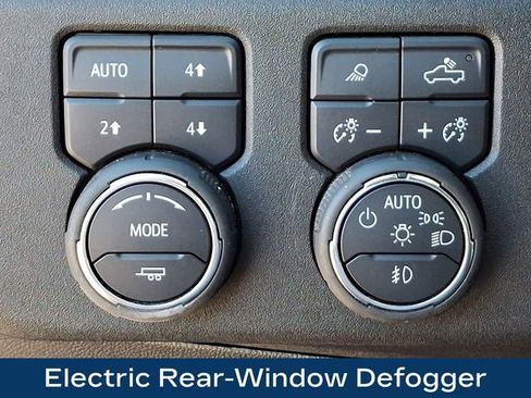 Used 2025 Chevrolet Silverado 3500 High Country AWD/4WD image 9