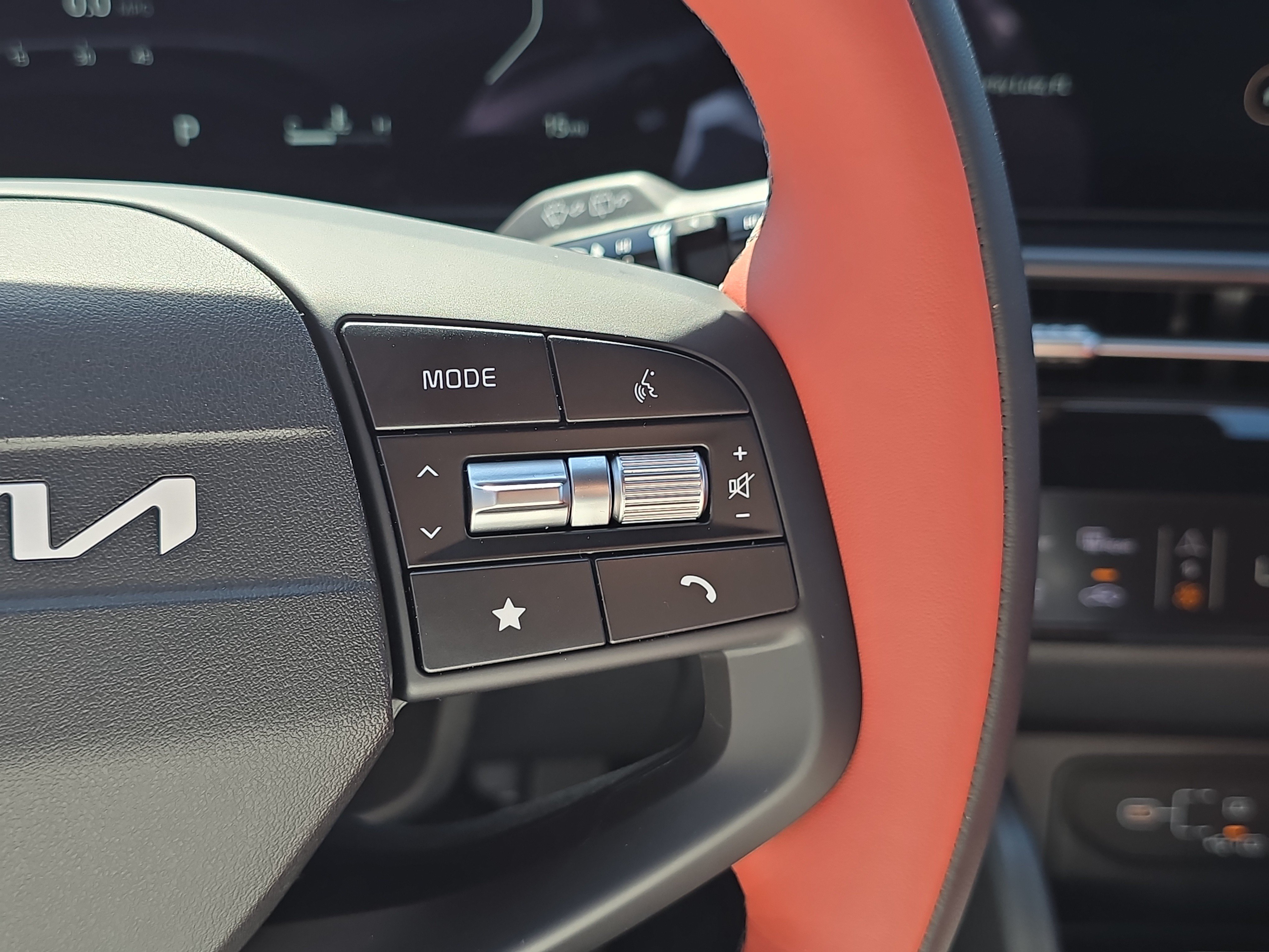 New 2027 Kia Sportage SX FWD image 32