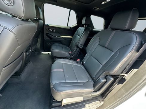 Used 2023 Chevrolet Traverse RS AWD/4WD image 13