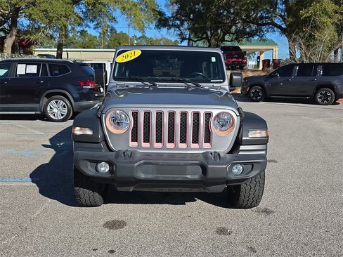 Used 2021 Jeep Wrangler Unlimited Sport w/ Sun And Sound Package image 10