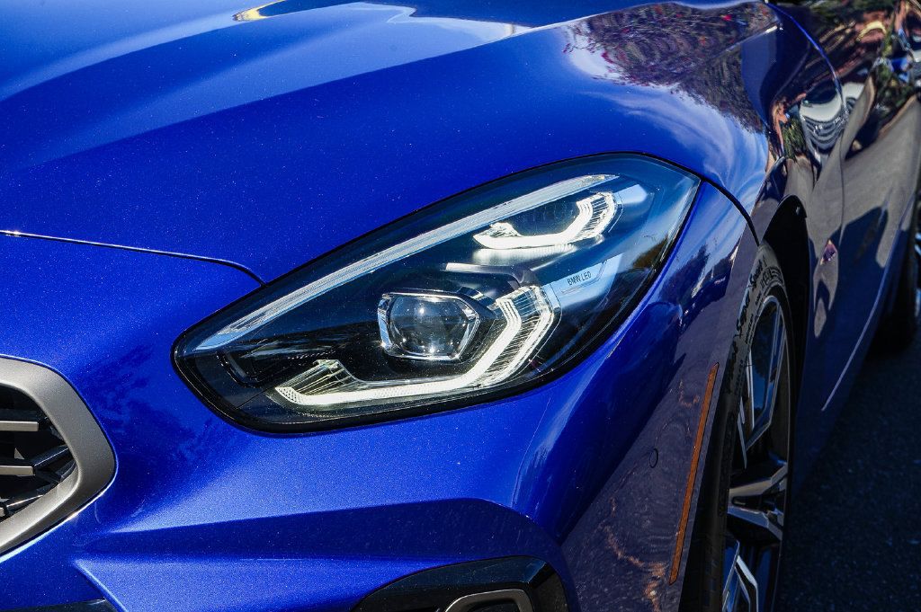 Used 2026 BMW Z4 M40i RWD image 9