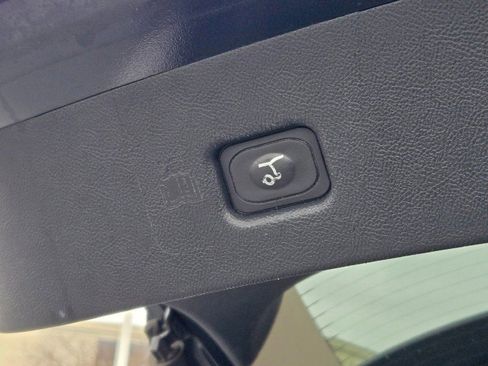 Used 2021 Lincoln Nautilus Reserve w/ Cargo Utility Package image 12