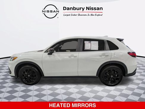 Used 2023 Honda HR-V Sport image 6