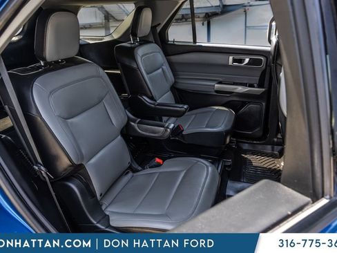 Used 2021 Ford Explorer XLT w/ Equipment Group 202A AWD/4WD image 21