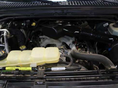 Used 2000 Ford F250 Lariat image 25