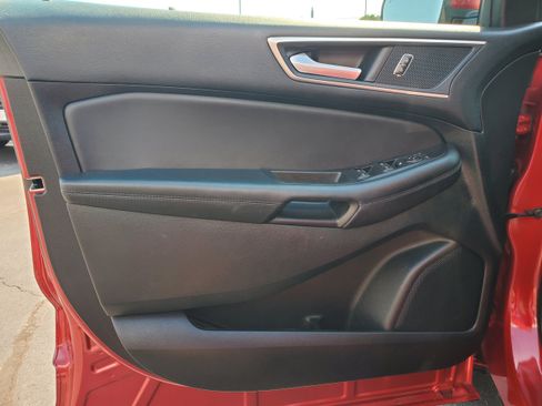 Used 2024 Ford Edge SEL w/ Convenience Package AWD/4WD image 9