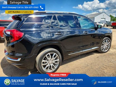 Used 2022 GMC Terrain Denali w/ Denali Premium Package AWD/4WD image 4