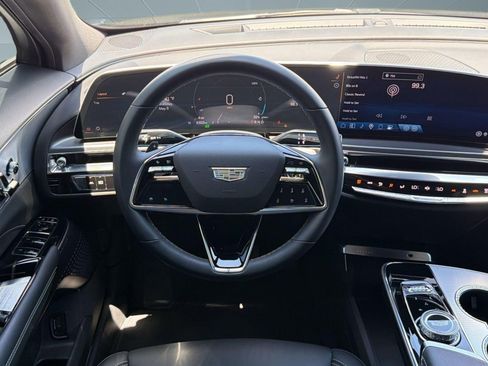 Certified 2024 Cadillac Lyriq Tech w/ Driver Assist Package AWD/4WD image 27
