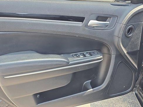 Used 2023 Chrysler 300 Touring w/ Sport Appearance Package image 16