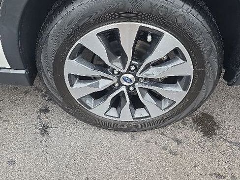 Certified 2023 Subaru Outback Limited AWD/4WD image 5