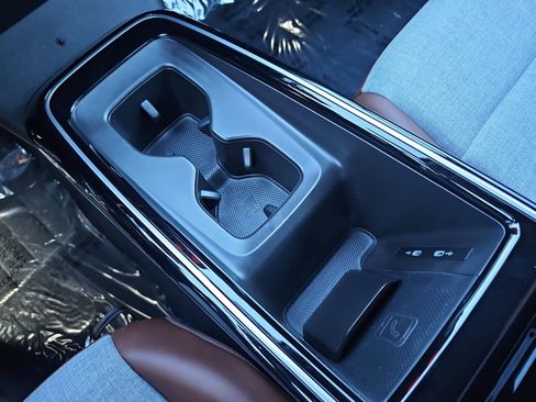 Used 2023 Volkswagen ID.4 2WD image 23