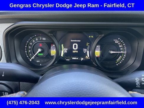 Used 2024 Jeep Wrangler Unlimited w/ Convenience Group AWD/4WD image 39