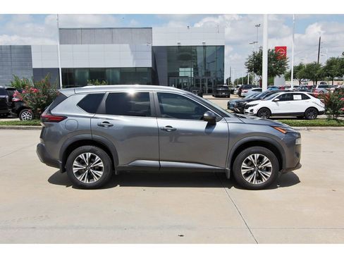 Used 2023 Nissan Rogue SV w/ SV Premium B Package FWD image 6