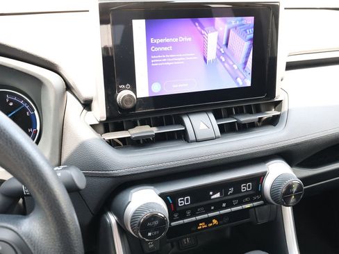 Used 2025 Toyota RAV4 LE image 18