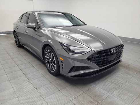 Used 2023 Hyundai Sonata Limited w/ Cargo Package FWD image 13