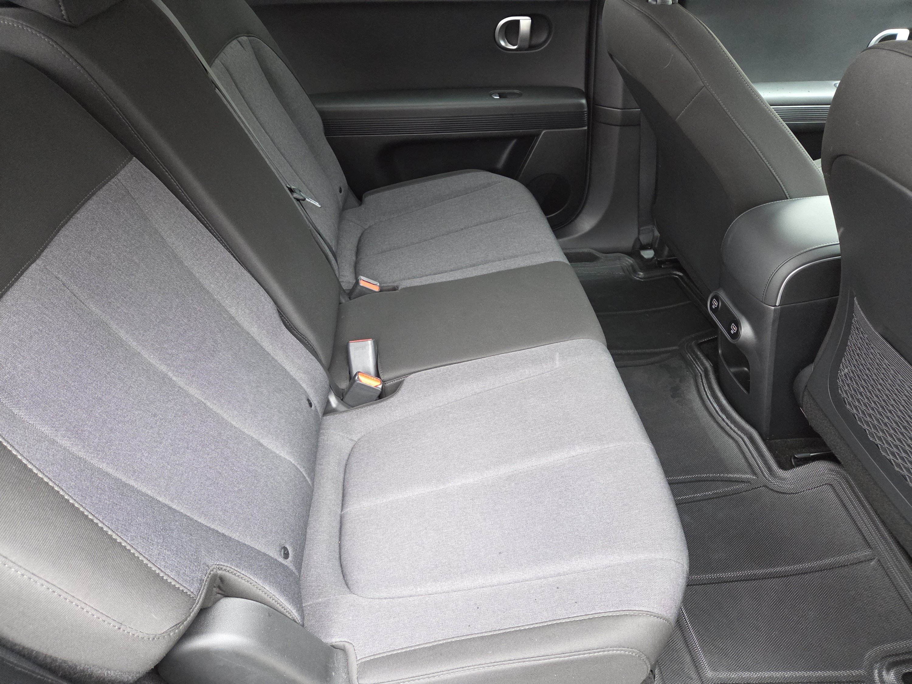 Used 2024 Hyundai Ioniq 5 SEL AWD/4WD image 27