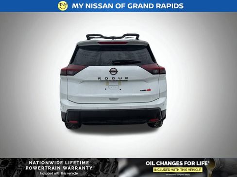 New 2026 Nissan Rogue SV image 7