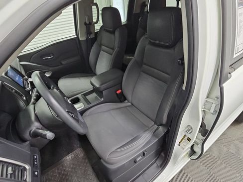 Used 2022 Nissan Frontier SV RWD image 25