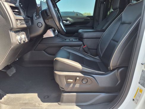 Used 2021 GMC Yukon SLT w/ SLT Premium Package AWD/4WD image 22