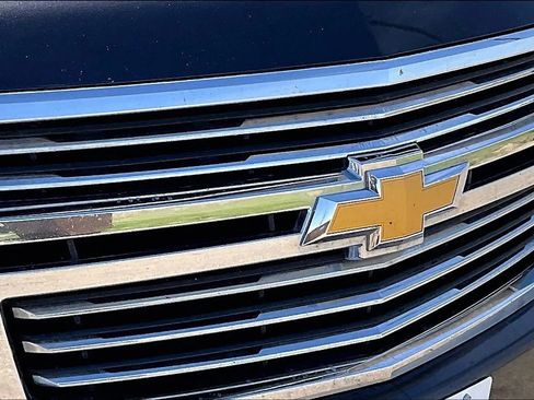 Used 2017 Chevrolet Tahoe Premier AWD/4WD image 35