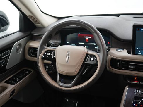 Used 2022 Lincoln Aviator Reserve w/ Equipment Group 201A AWD/4WD image 14