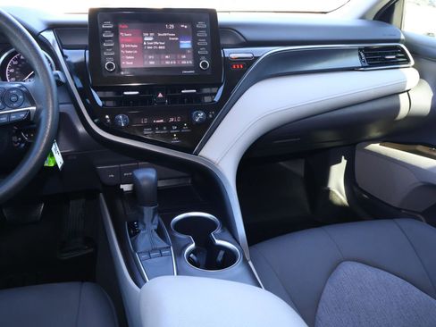 Used 2022 Toyota Camry LE image 11