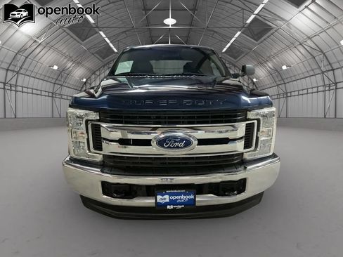 Used 2018 Ford F250 XLT AWD/4WD image 2