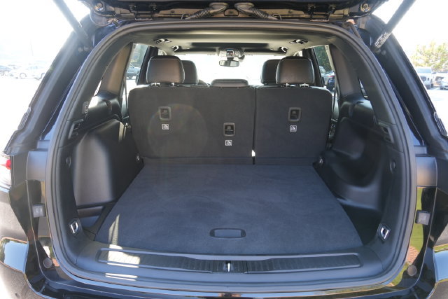 Used 2024 Jeep Grand Cherokee Altitude AWD/4WD image 11