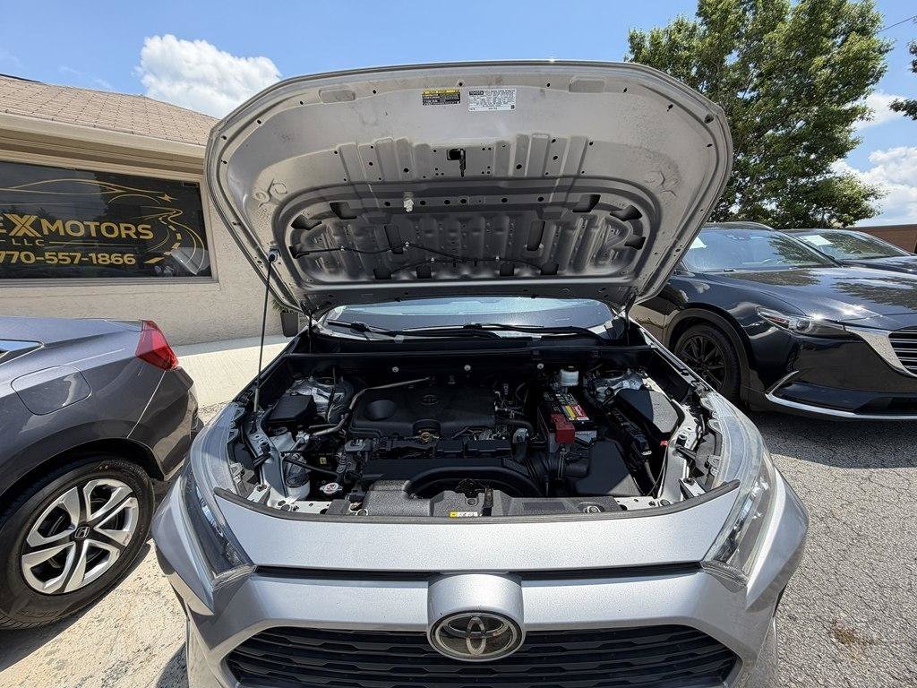 Used 2019 Toyota RAV4 LE FWD image 7