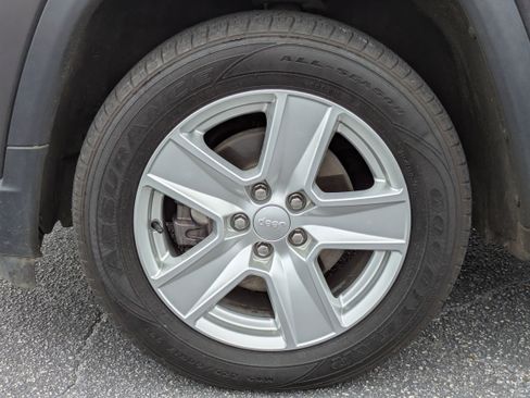 Used 2022 Jeep Compass Latitude w/ Convenience Group image 31