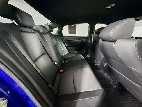 Used 2019 Honda Accord Sport image 32